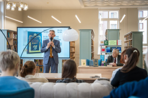 В КГУ прошла встреча с Вадимом Олеговичем Лопухиным