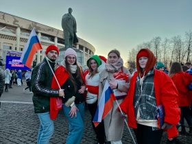 Студенты университета приняли участие в концерте-митинге, посвященном Дню воссоединения Крыма и Севастополя с Россией