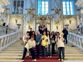 Стажёры из Хэйлундзянского института иностранных языков и Шаньдунского профессионально-технического университета иностранных языков побывали в Санкт-Петербурге