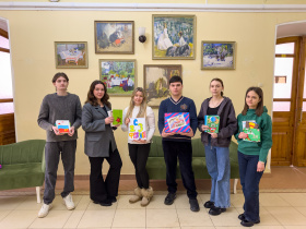 В преддверии Дня Защитника Отечества состоялась Акция по подготовке теплых поздравительных открыток для воинов, проходящих лечение в госпиталях