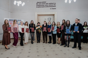 В институте филологии и массмедиа состоялось вручение дипломов 